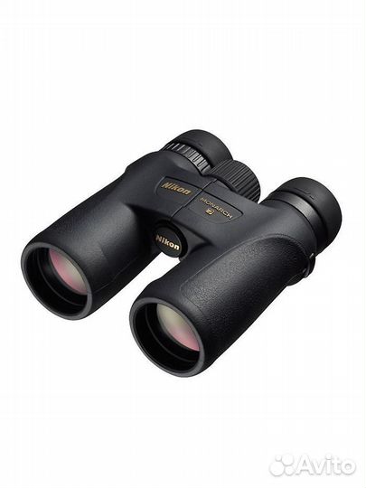 Бинокль Nikon Monarch M7 10x42
