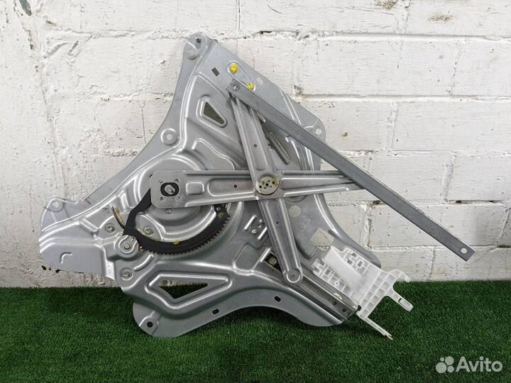 Стеклоподъемник передний левый Hyundai IX35 2011