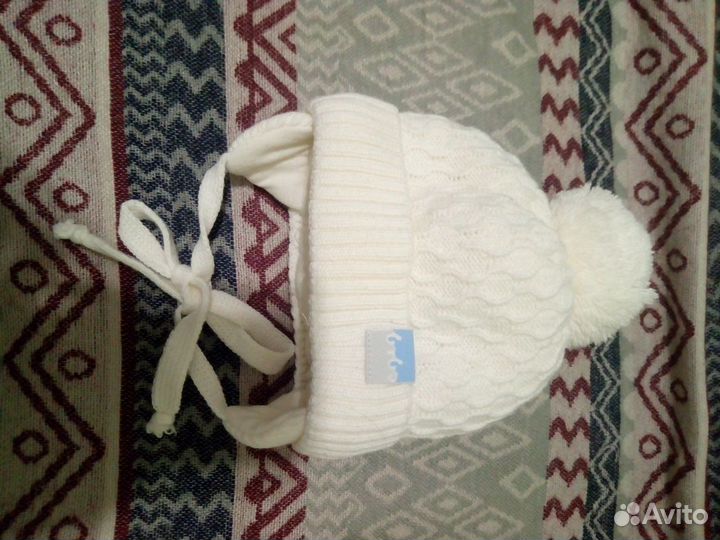 Зимняя шапка для новорожденного
