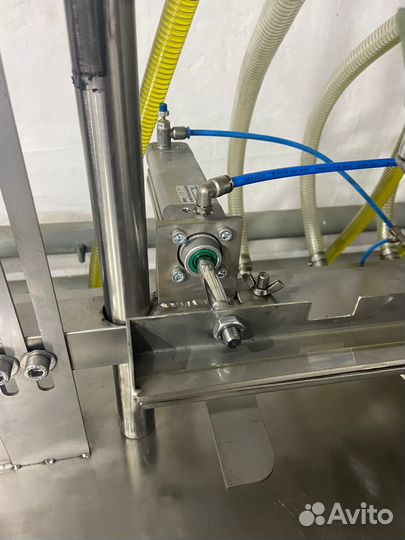 Линия розлива, дозатор молока, масел, шампуней