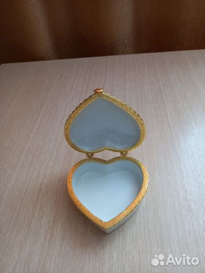 Шкатулка для украшений