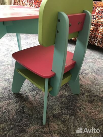 Детский столик и стульчик бу
