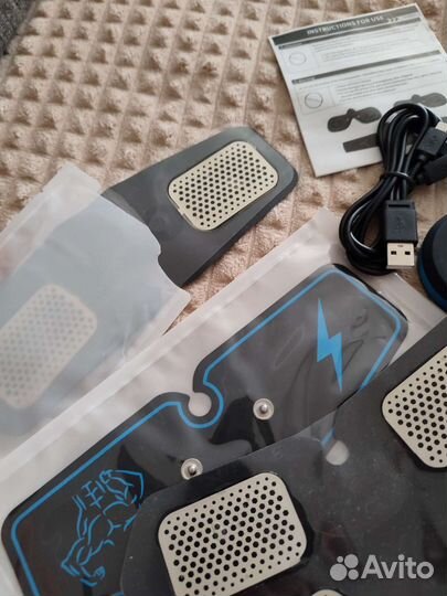 Электрический фитнес тренажёр для стимуляции мышц