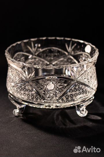 Хрустальная ваза для фруктов на ножке