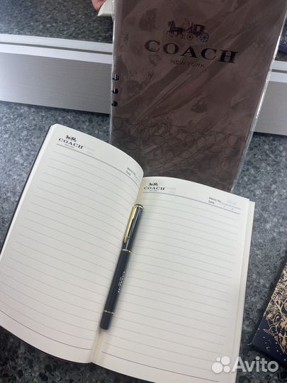 Блокнот Dior, Coach, Tiffany&Co