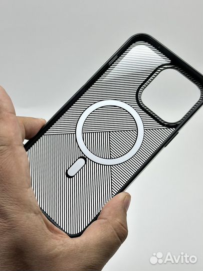 Чехол на iPhone 14 pro max титановый