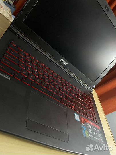Игровой ноутбук MSI GL62M 7RDX