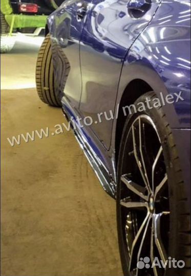 Лезвия на пороги для BMW G20 черный глянец