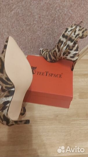 Ботинки женские 39 размера новые