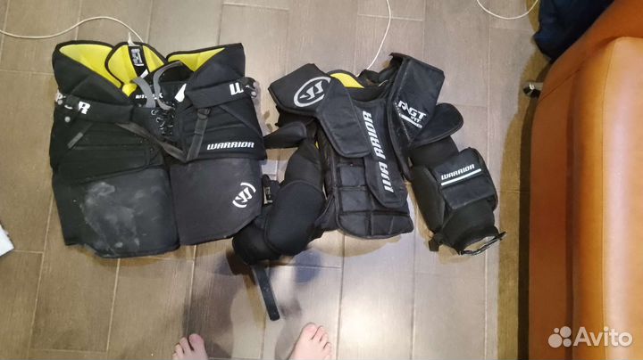 Нагрудник и шорты вратарские