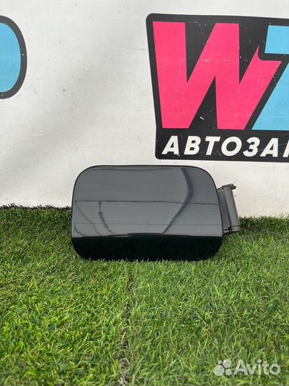 Лючок топливного бака BMW 5 F10/F11 рест. 7218336