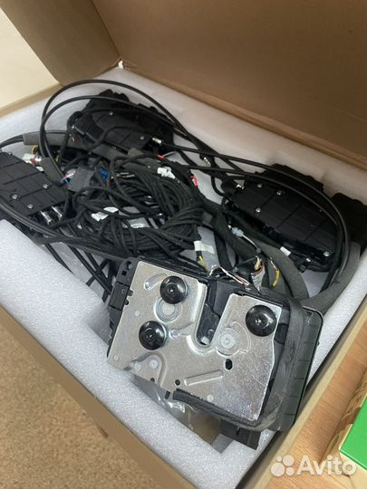 Комплект доводчиков на Tank 500