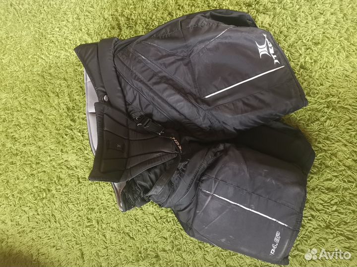 Хоккейная вратарская форма взрослая