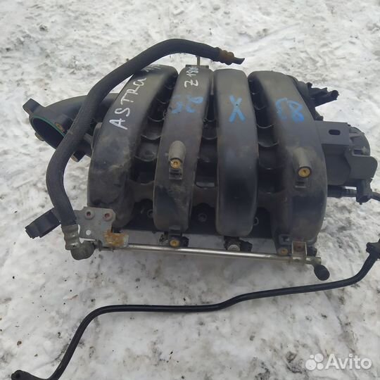 Коллектор впускной opel Astra H 04-15 55353314