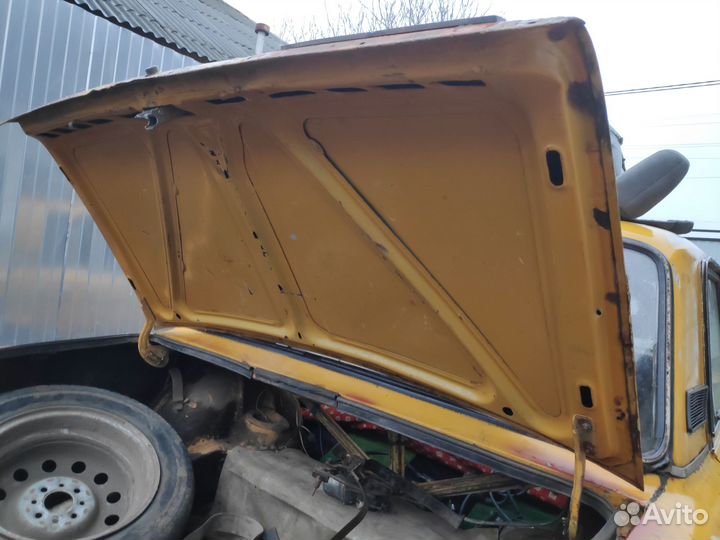 Капот на ваз 2106