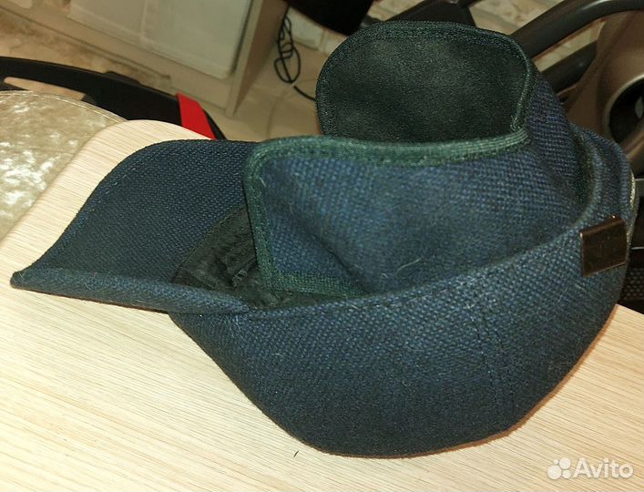 Зимняя бейсболка с ушами