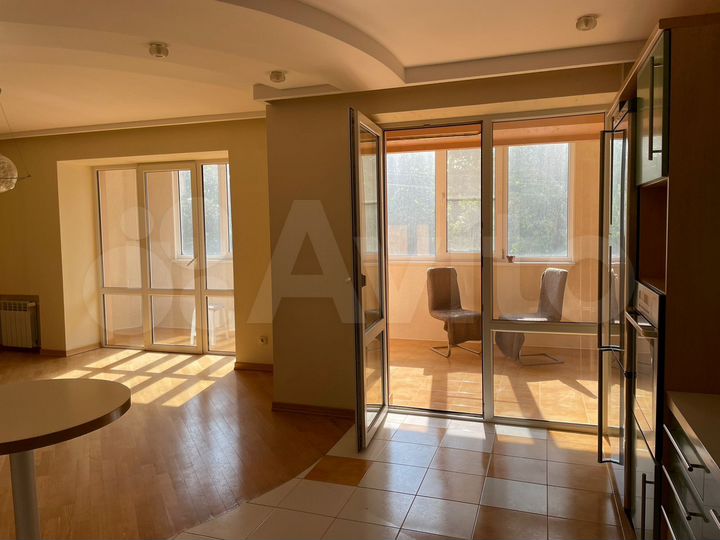 4-к. квартира, 234 м², 2/10 эт.