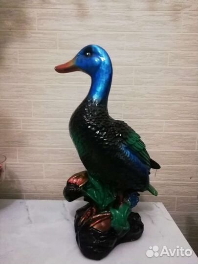 Утка гипсовая