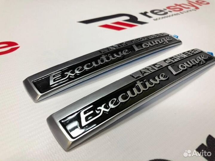 Эмблема Executive Lounge Land Cruiser 200 S1690