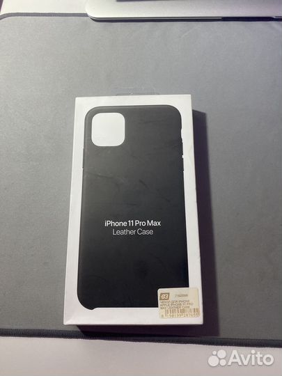Чехол кожанный на iPhone 11 pro max