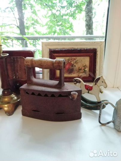 Чугунные и угольные утюги