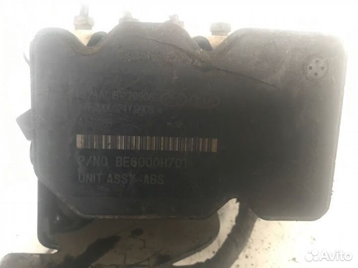 Блок abs передний Hyundai Solaris RB G4FA 2013