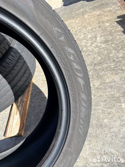Goform Frozenero 255/45 R20