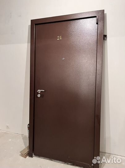 Дверь входная металлическая
