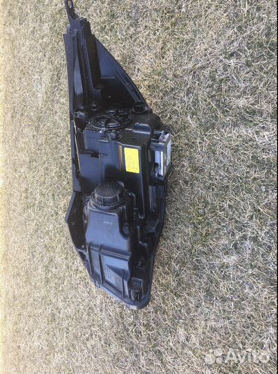 Фара KIA Sorento правая