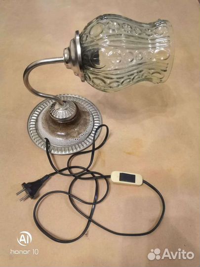 Светильник настольный