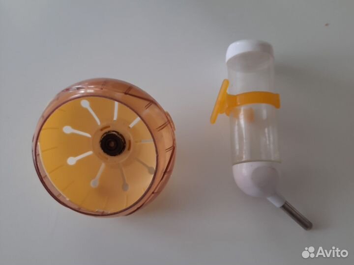 Поилка и колесо для грызунов