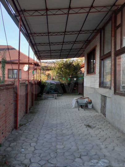 Дом 357 м² на участке 8 сот.