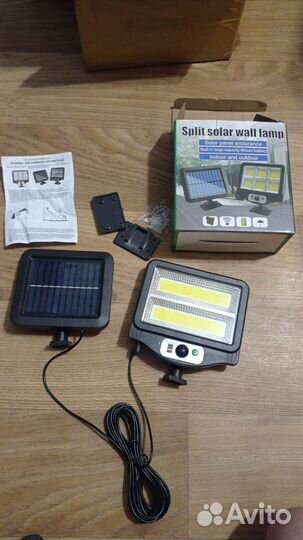 Фонарь с датчиком с дистанционной солнеч панелью