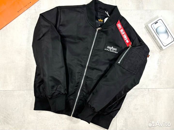 Бомбер alpha industries черный