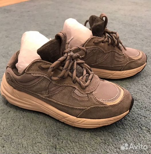 Кроссовки 31