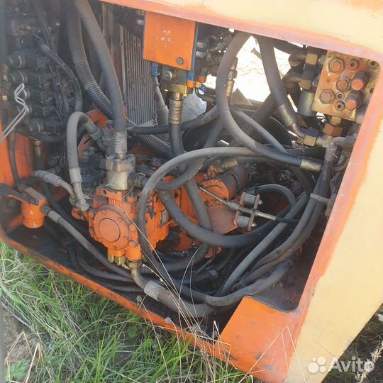 Каток Hamm DV 08V-S 2001 в разборку