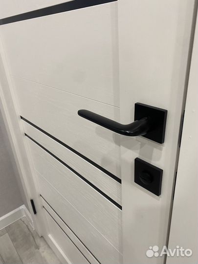 Межкомнатная дверь ясень белый