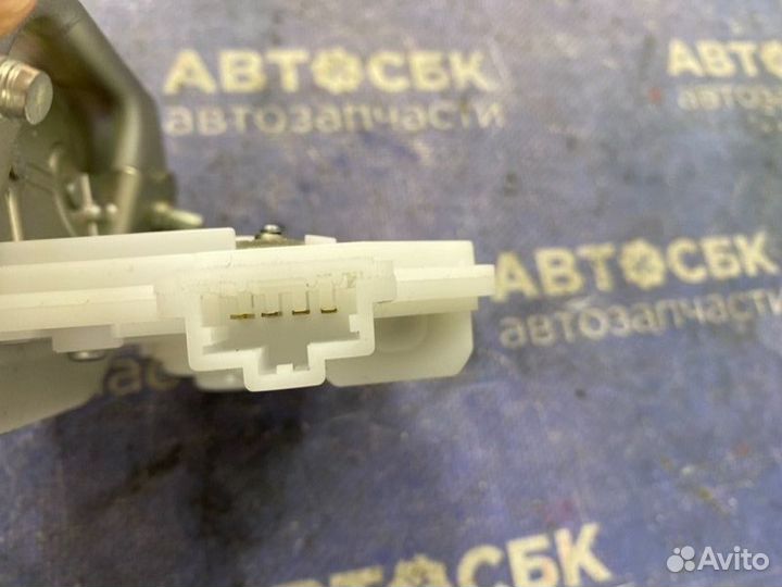 Замок двери багажника Honda Fit GE6 L13A 2011-2013