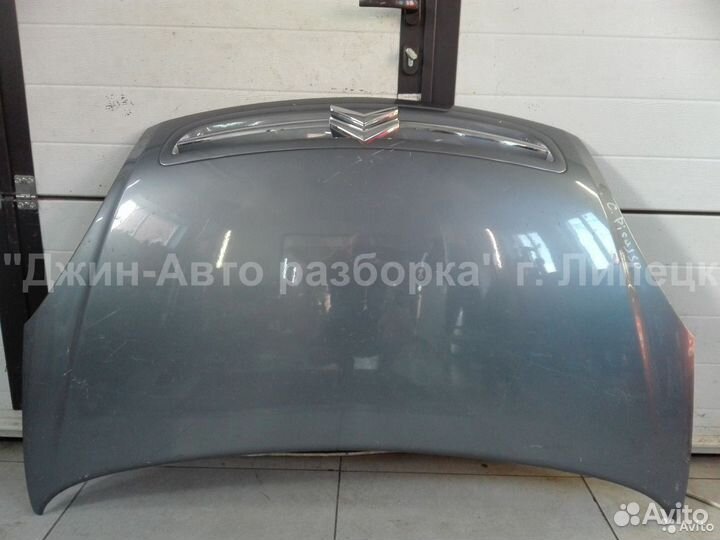 Капот в сборе с решеткой Xsara Picasso 2003 г