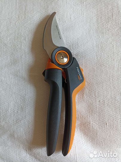 Секатор Fiskars / Фискарс Р961, новый