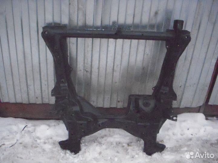 Подрамник передний Honda CR-V 3 2.4л. 50200swaa70