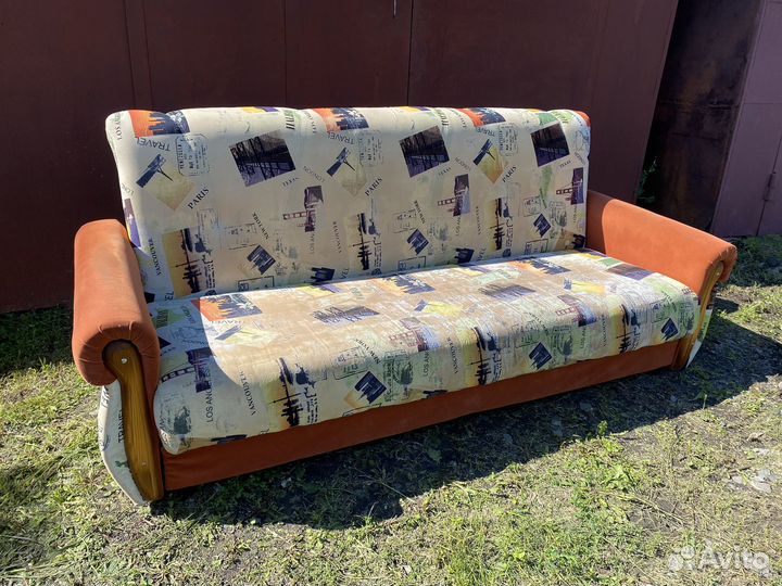 Диван книжка