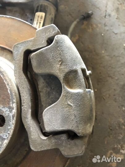 Суппорт правый,левый на ладу гранту