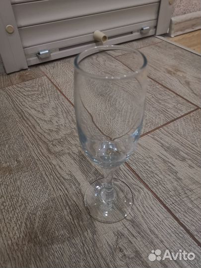 Набор бокалов для вина