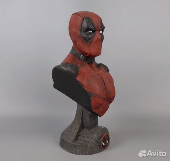 Статуэтка Deadpool