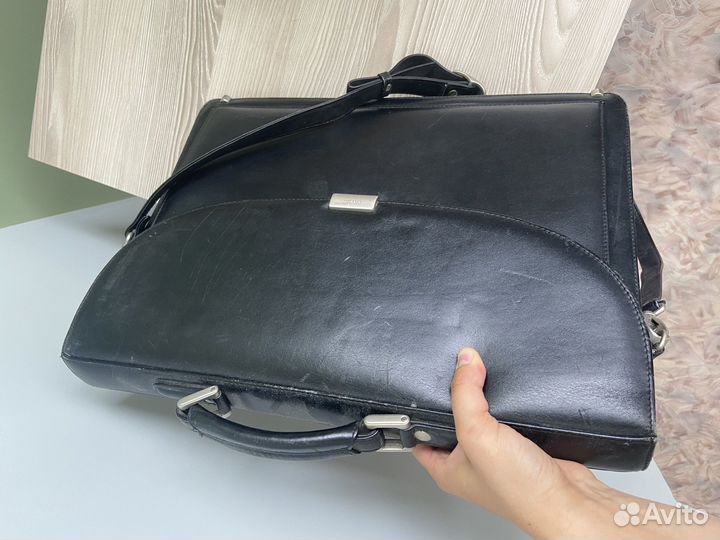 Мужской кожаный портфель черный