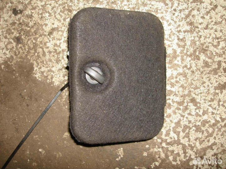 Крышка блока Kia RIO 2000-2005