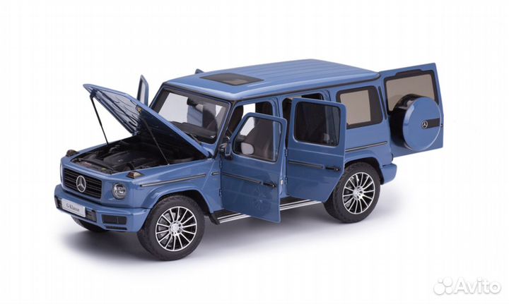Модель Mercedes G-class AMG line W463 II 1:18 Blue