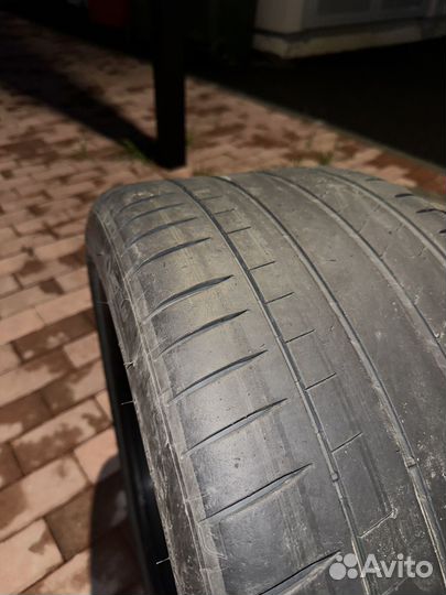 Michelin Pilot Sport 4 S 285/35 R20 104