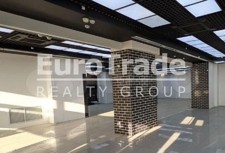 Сдам торговое помещение, 220 м²